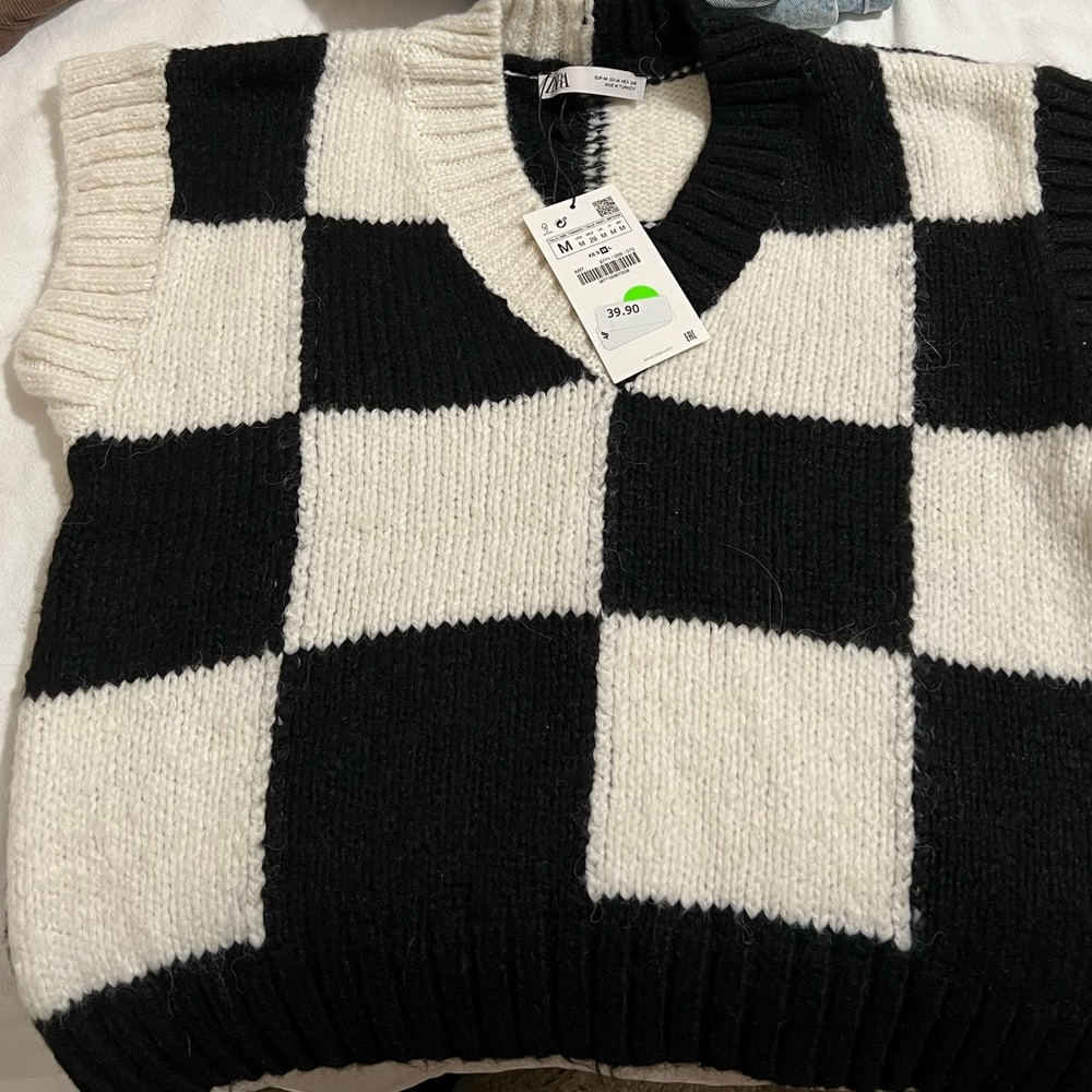 Zara Checkered sweater vest